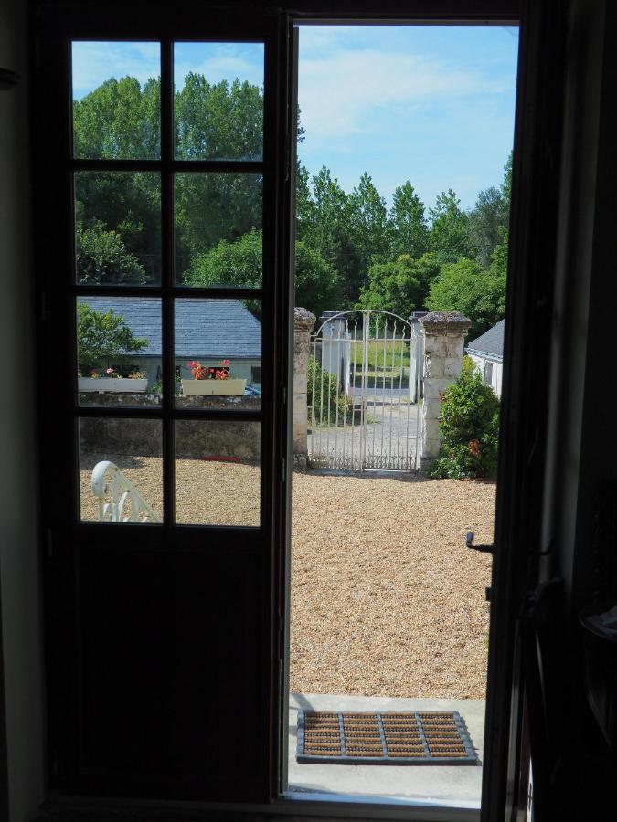 Bed & Breakfast - La Closerie De La Fuye Ballan-Mire Экстерьер фото